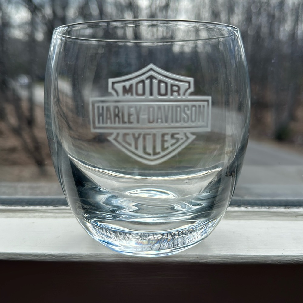Harley-Davidson Clear Whiskey Glass with Logo - Picture 2 of 6